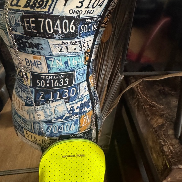 Michael Kors Bright Yellow Crossbody Bag - Picture 9 of 9